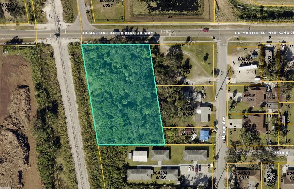 2100 Dr Martin Luther King Jr Way, Sarasota, FL 34234