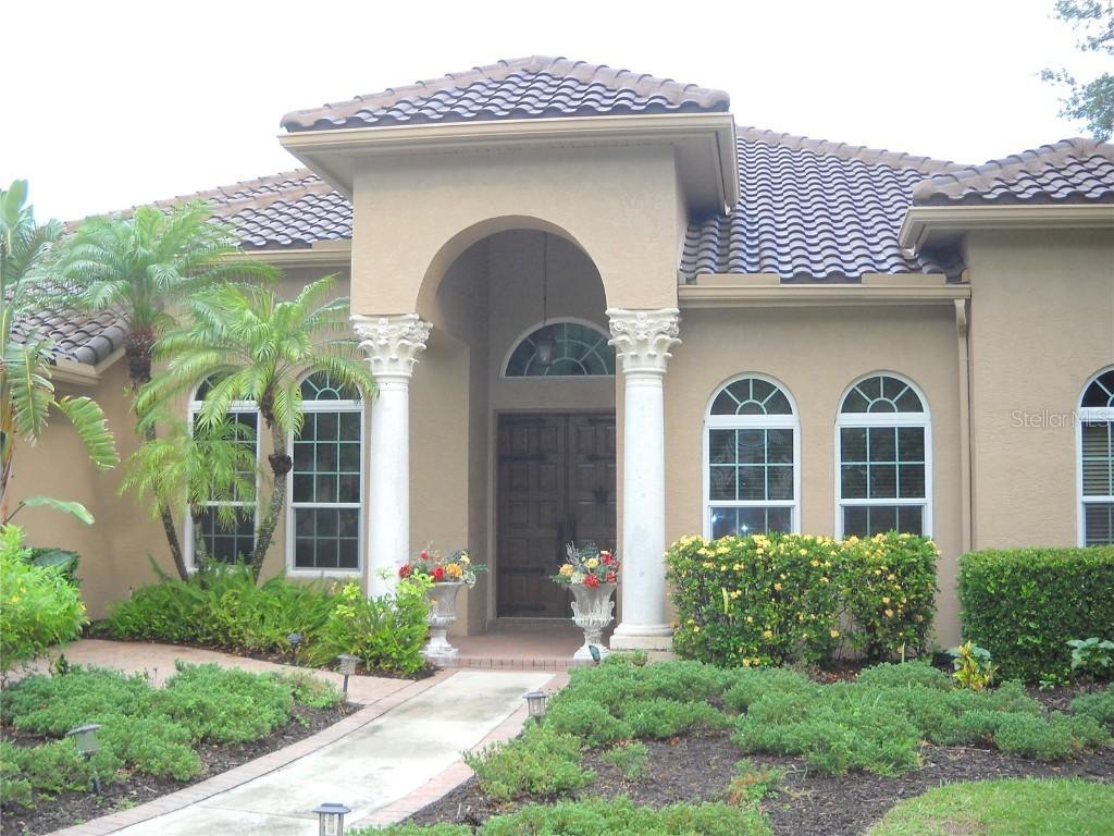 3230 Charles Macdonald Dr., Sarasota, FL 34240