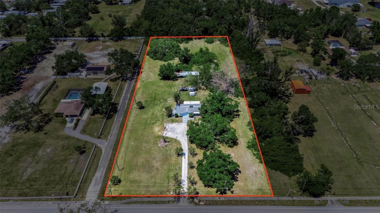 2040 Edmondson Rd., Nokomis, FL 34275