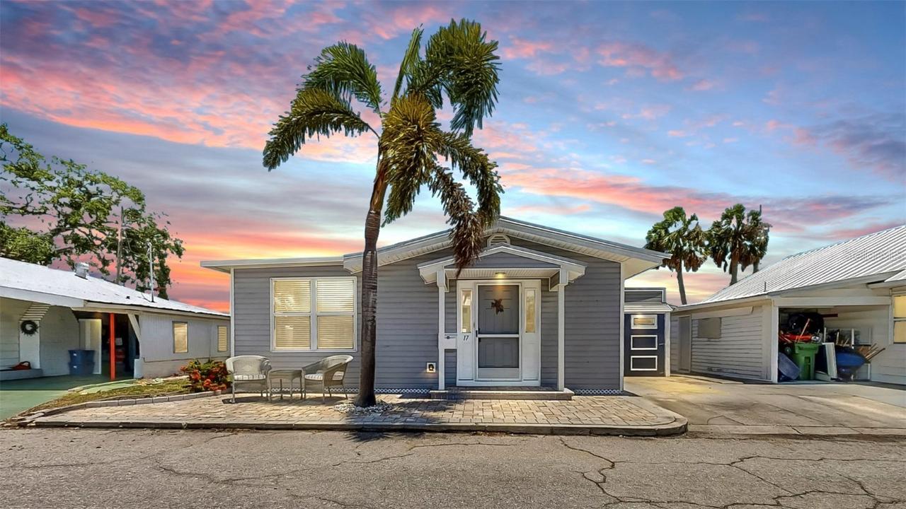 17 Braden Castle Dr., Bradenton, FL 34208
