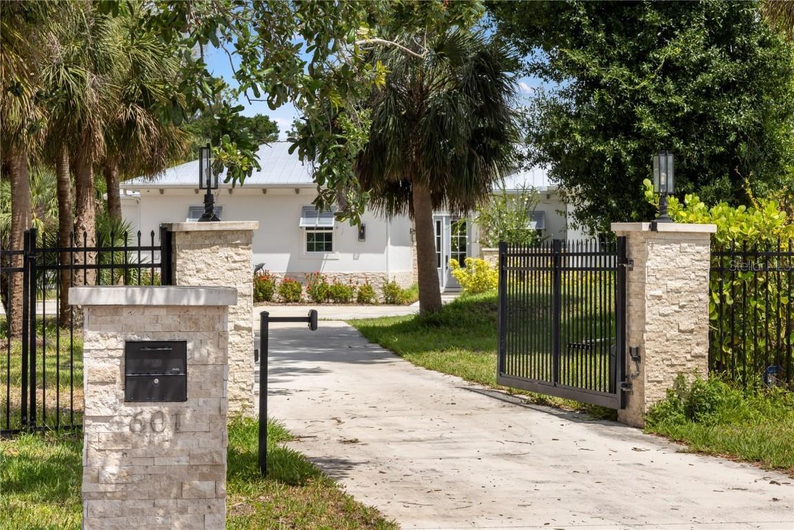 601 Suffolk Cir., Nokomis, FL 34275