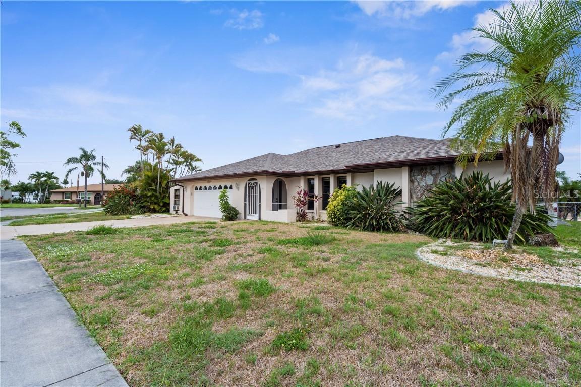 1719 W Bluewater Ter., North Fort Myers, FL 33903
