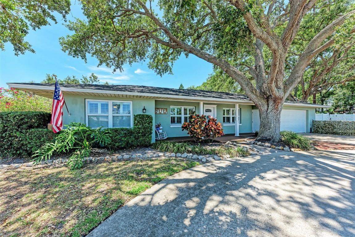 4907 18th Ave., Bradenton, FL 34209