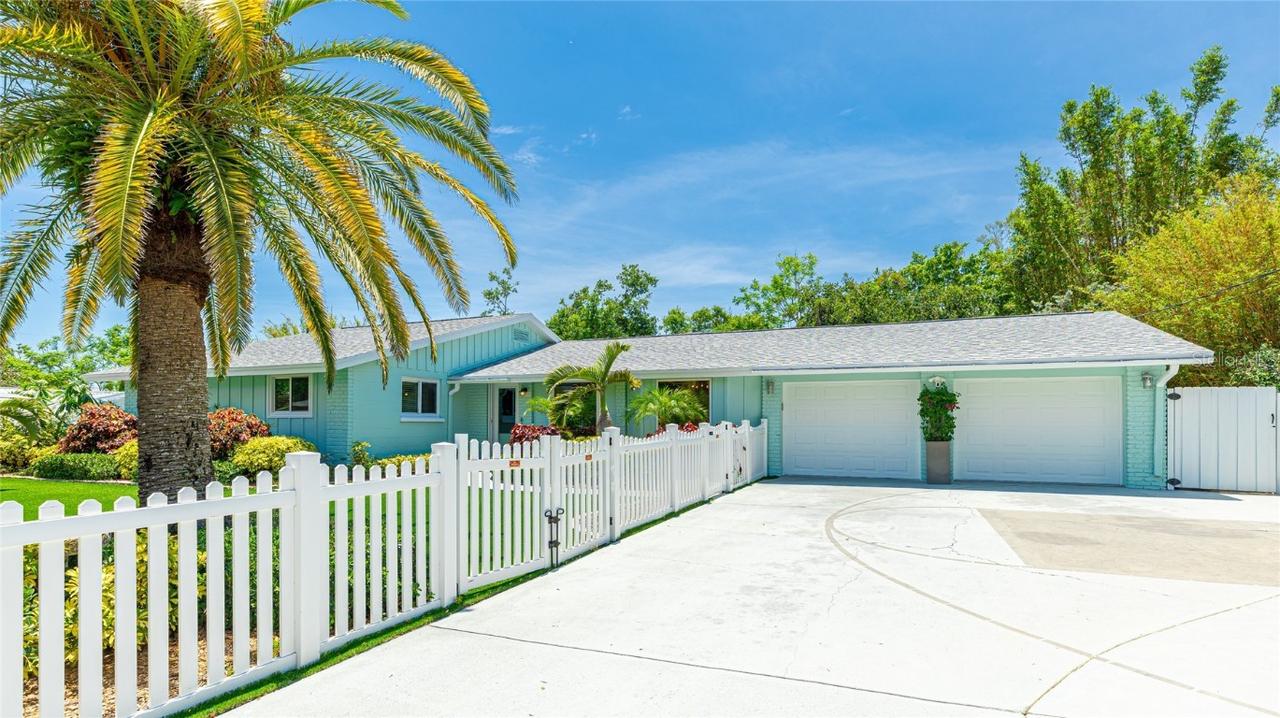 5238 Susan Ave., Sarasota, FL 34231