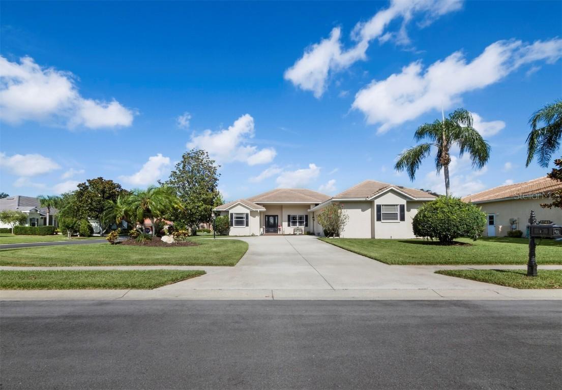 6643 Butlers Crest Dr., Bradenton, FL 34203