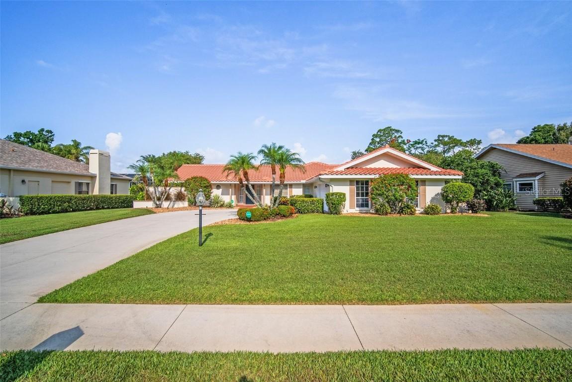 7804 Broadmoor Pines Blvd., Sarasota, FL 34243