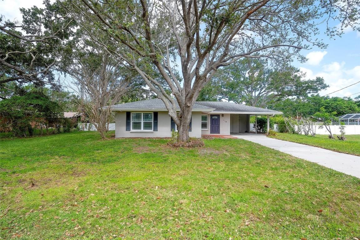 719 W 32nd Ave., Palmetto, FL 34221