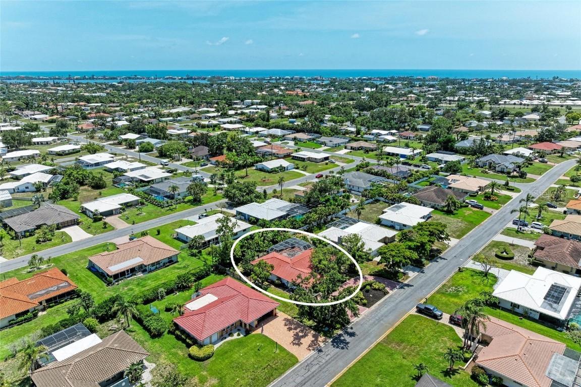 216 Matisse Cir., Nokomis, FL 34275