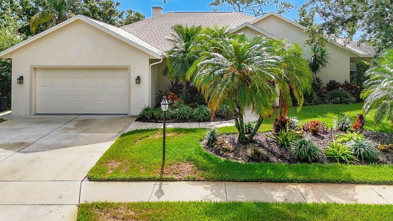 8047 Desoto Woods Dr., Sarasota, FL 34243