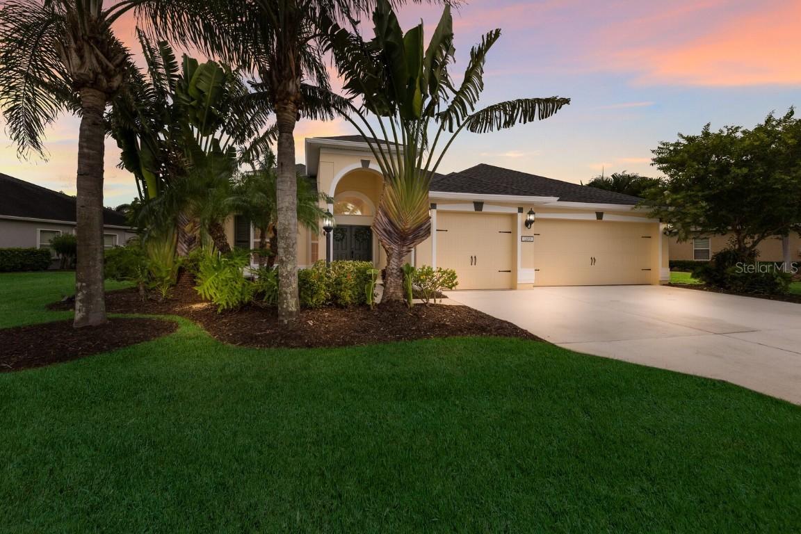 12015 Forest Park Cir., Bradenton, FL 34211