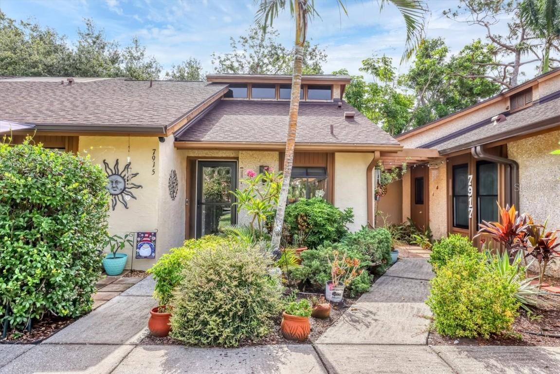 7915 4th Ave., Bradenton, FL 34209