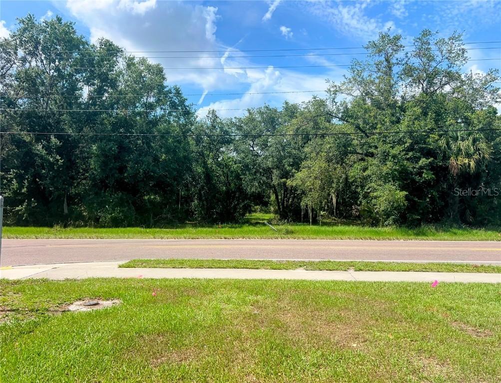 1308 E Alsobrook St., Plant City, FL 33563