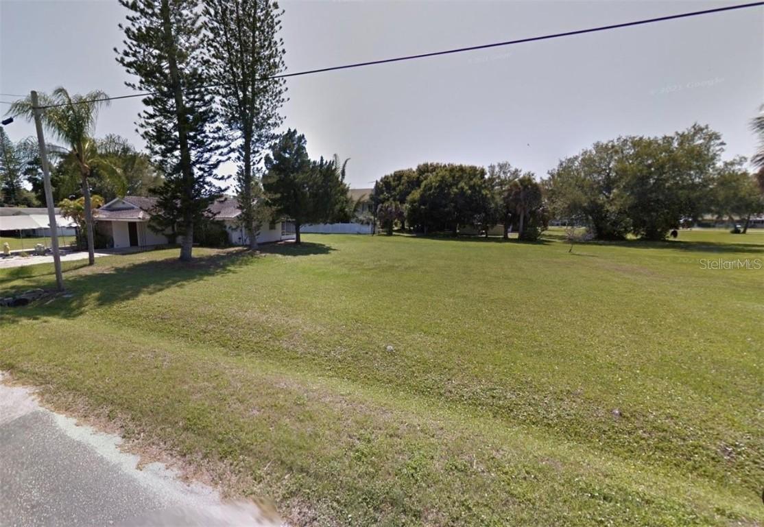 4504 99th St., Bradenton, FL 34210
