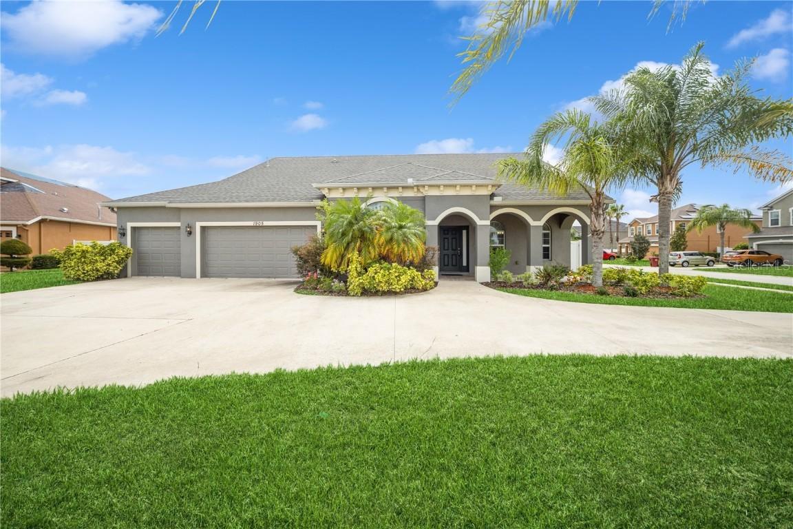 1905 Via Napoli St., Plant City, FL 33566