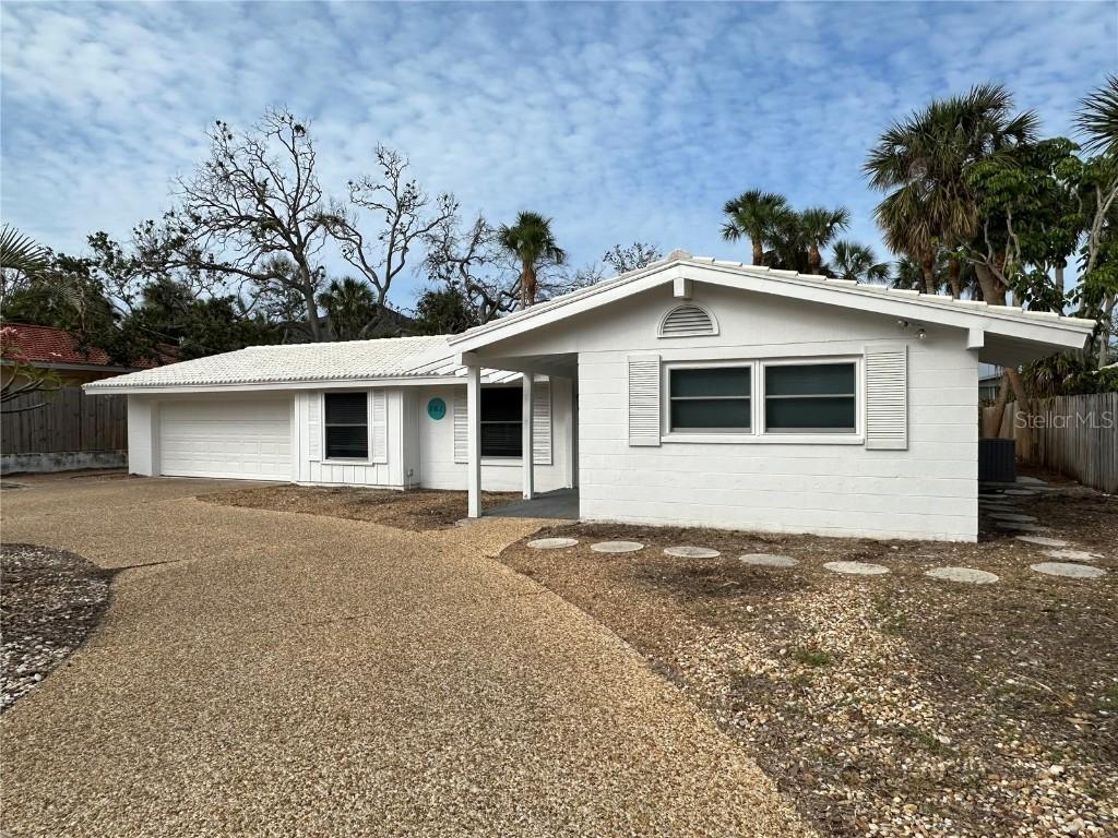 782 Birdsong Ln., Sarasota, FL 34242