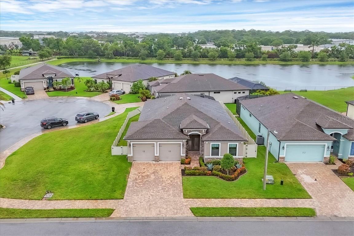 6636 35th Ct., Sarasota, FL 34243