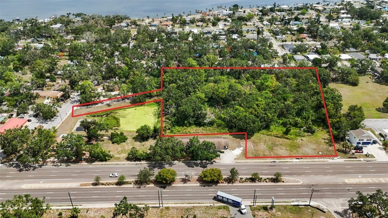 315 18th St., Bradenton, FL 34208