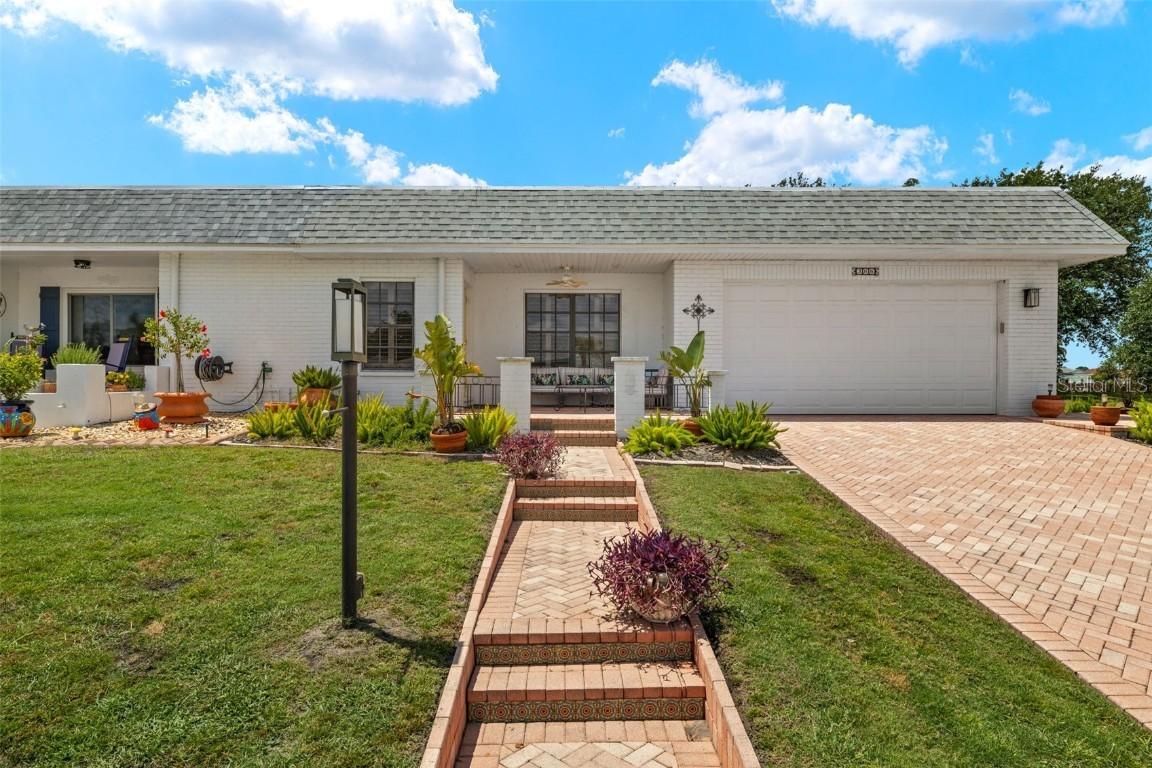 386 Club Manor Dr., Sun City Center, FL 33573