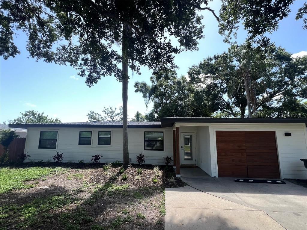4460 Emerald Ridge Dr., Sarasota, FL 34233