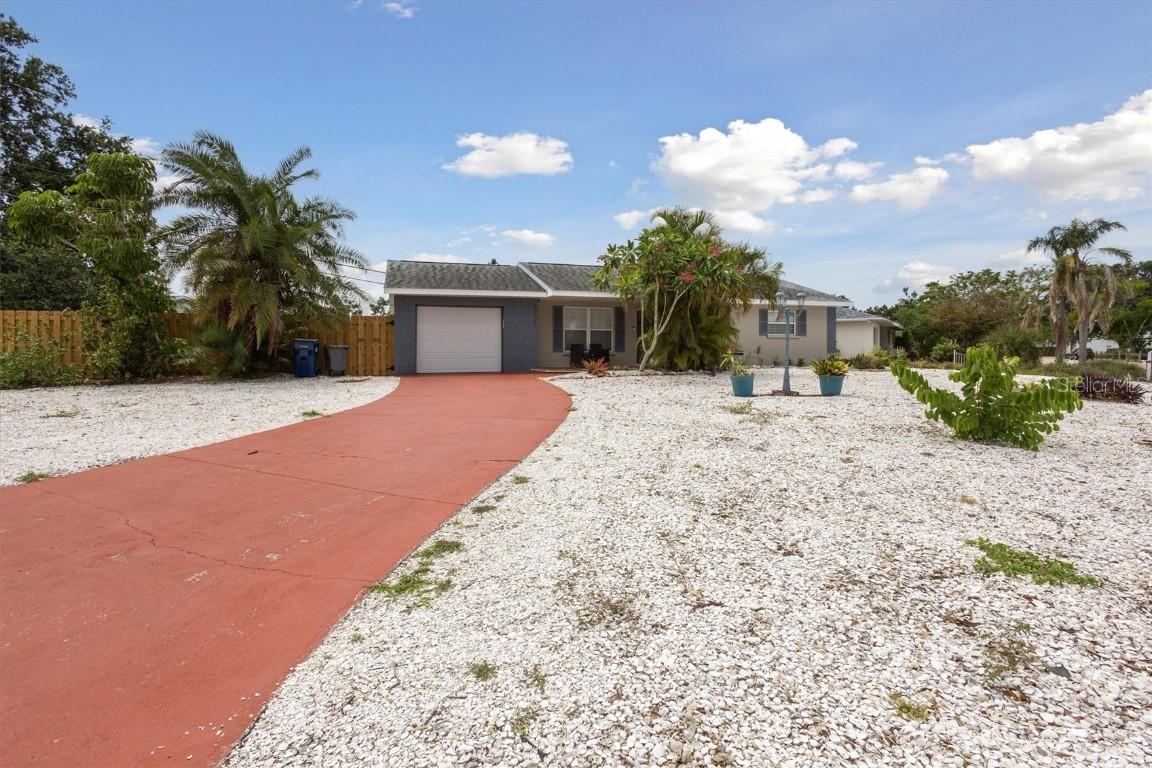4303 83rd St., Bradenton, FL 34209
