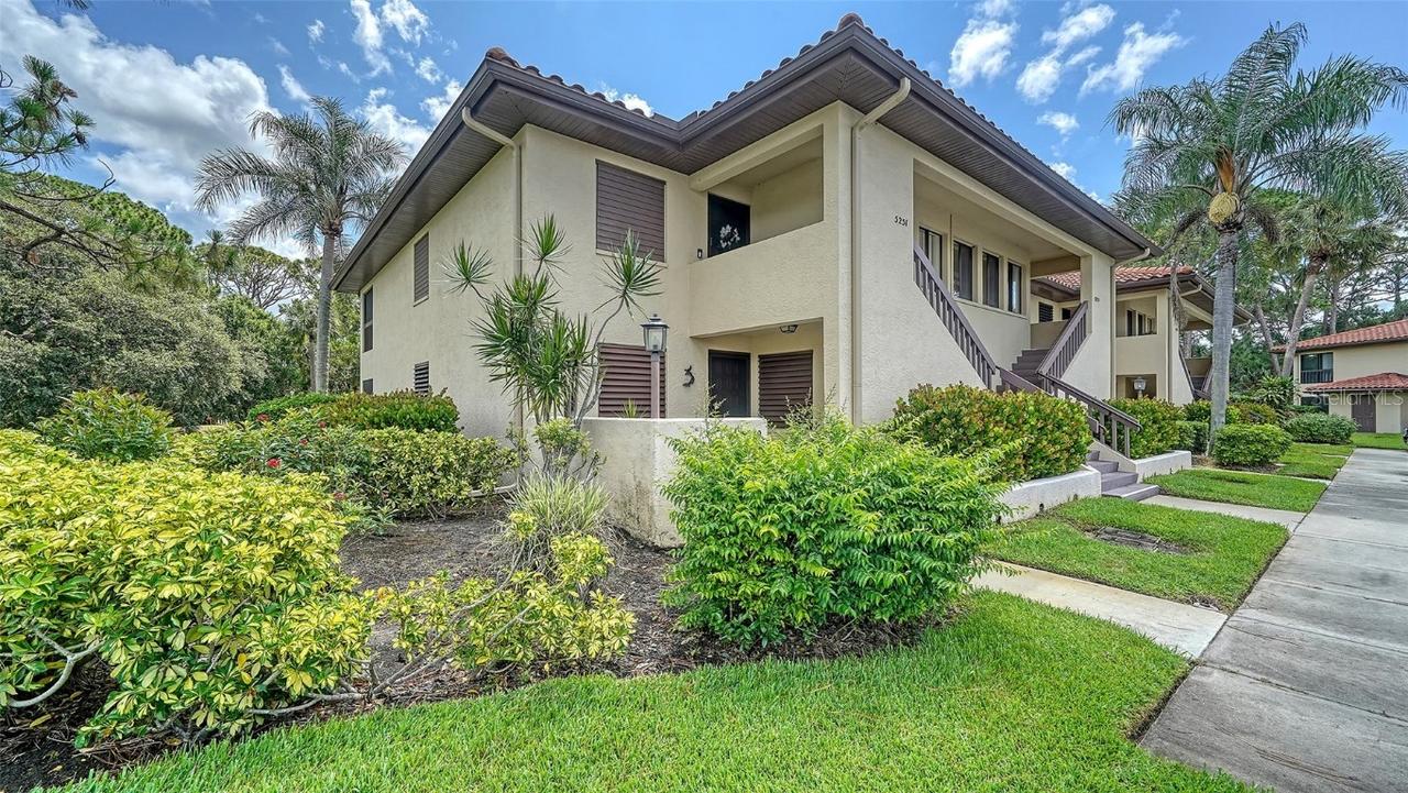 5255 Lake Village Dr. #40, Sarasota, FL 34235