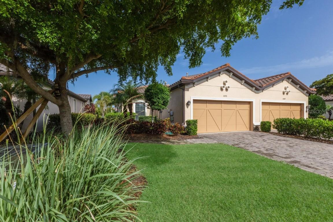 8291 Varenna Dr., Sarasota, FL 34231