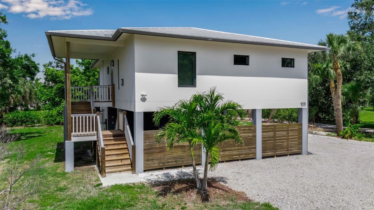 105 Shore Rd., Nokomis, FL 34275