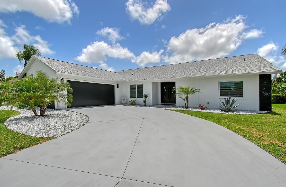 3634 Torrey Pines Way, Sarasota, FL 34238