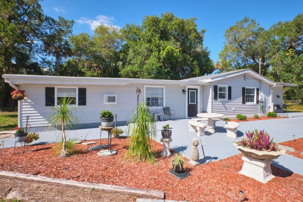 4131 Ellis Rd., Fort Myers, FL 33905