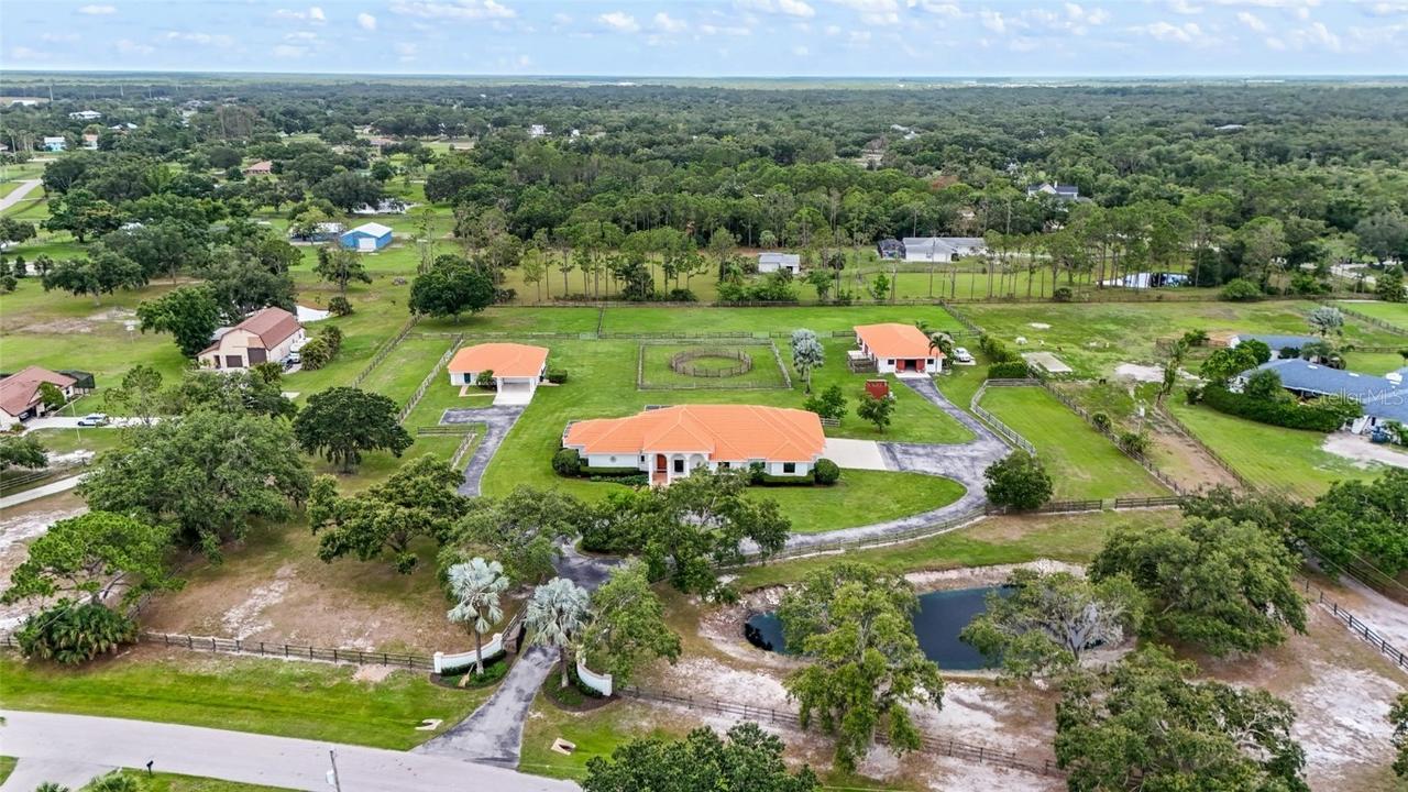 7025 Saddle Creek Cir., Sarasota, FL 34241