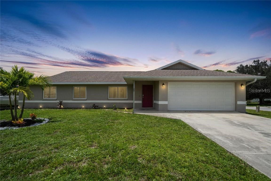 590 Ridgewood St., Port Charlotte, FL 33952