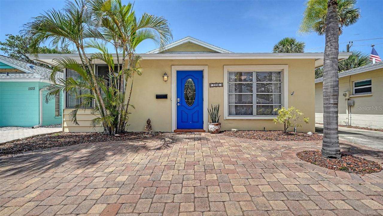 1116 S Moonmist Ct. #M12, Sarasota, FL 34242