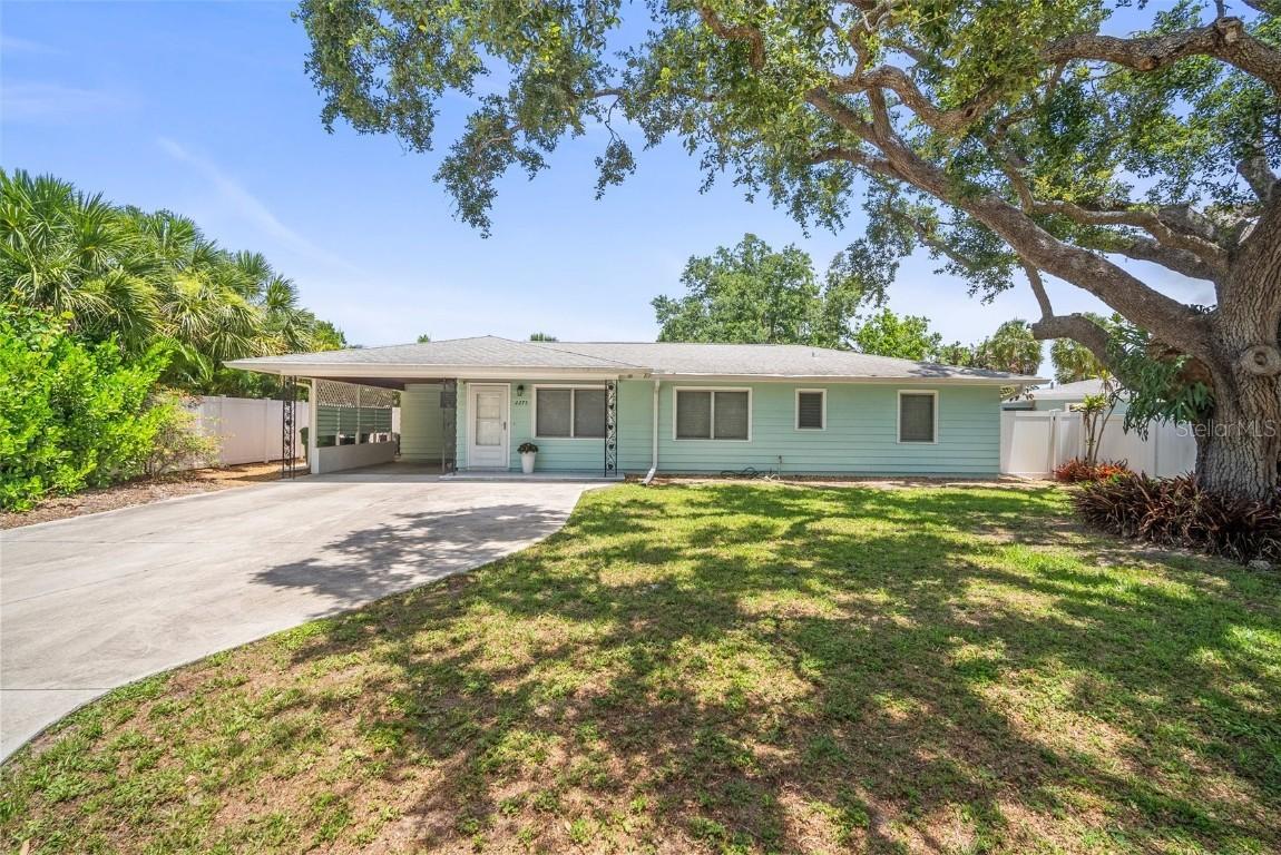 2275 Clematis St., Sarasota, FL 34239