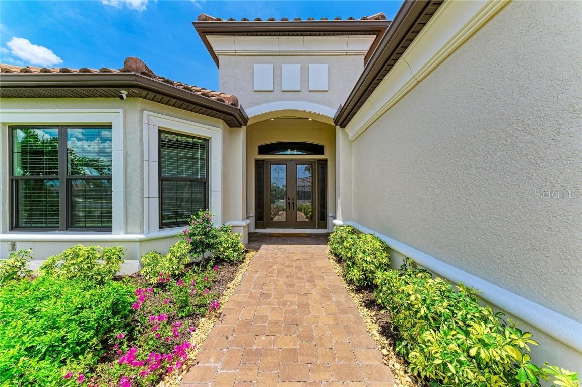 15315 Derna Ter., Bradenton, FL 34211