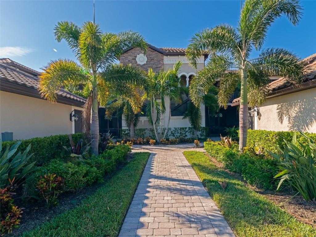 5604 Palmer Cir. #103, Bradenton, FL 34211