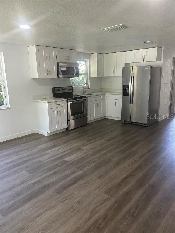 4740 Garcia Ave., Sarasota, FL 34233