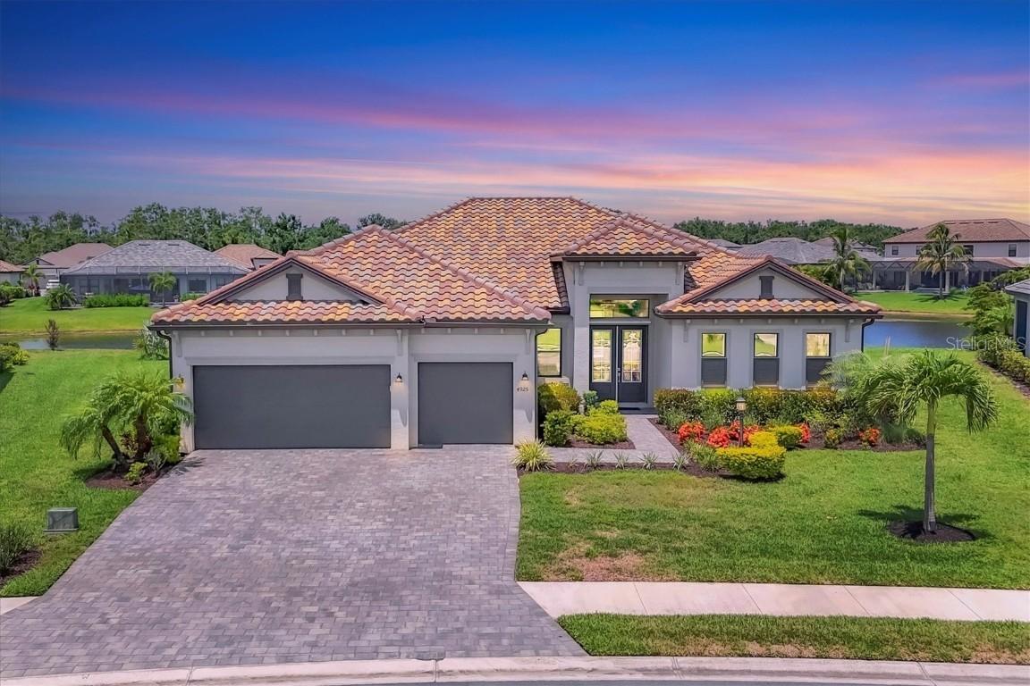 4925 Coastal Days Ln., Lakewood Ranch, FL 34211
