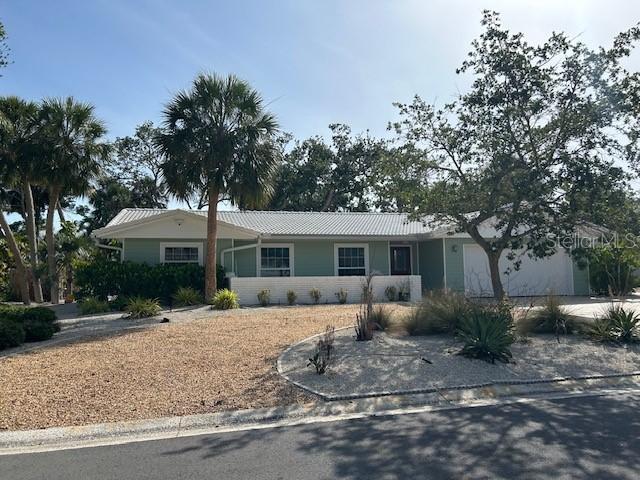 630 Venice Ln., Sarasota, FL 34242