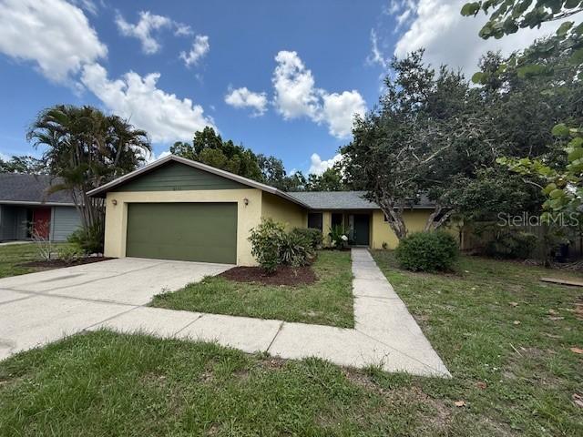 5032 81st Avenue Ter., Sarasota, FL 34243