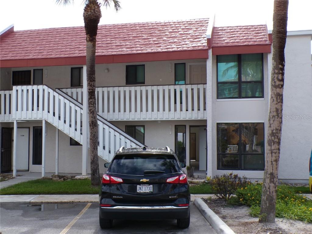 1801 Gulf Dr. #207, Bradenton Beach, FL 34217