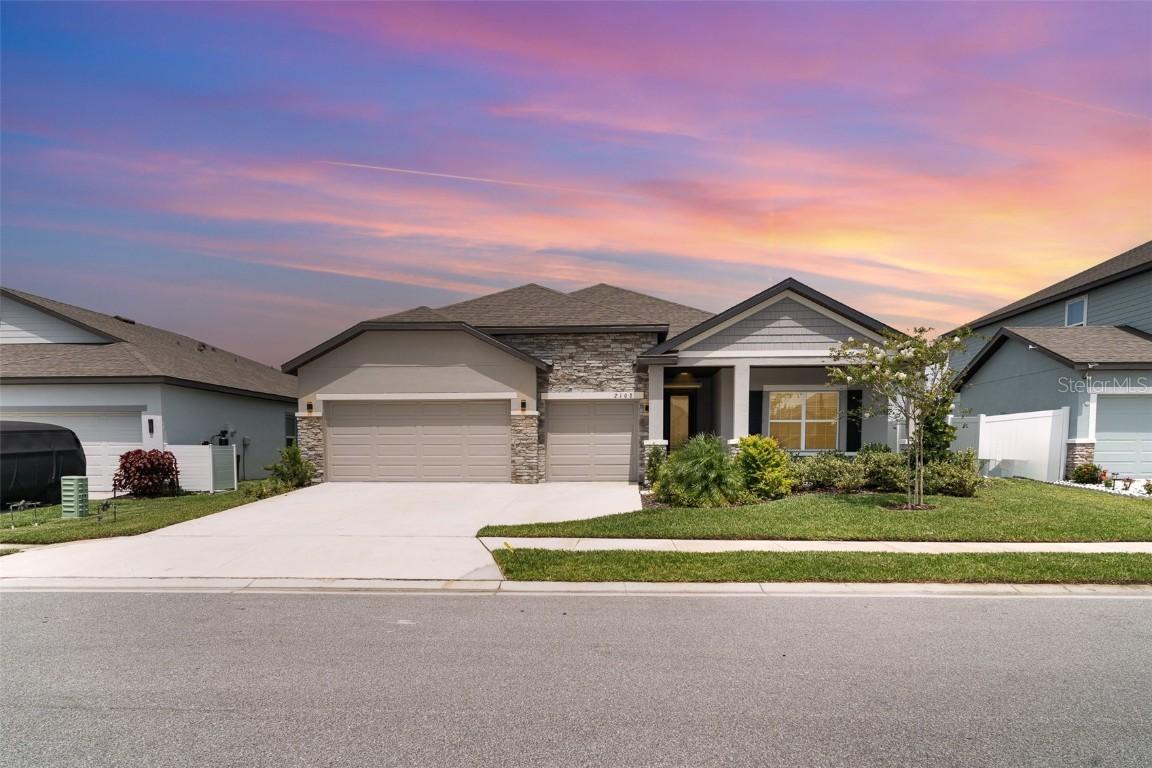 2108 Citrus Breeze Dr., Bradenton, FL 34208