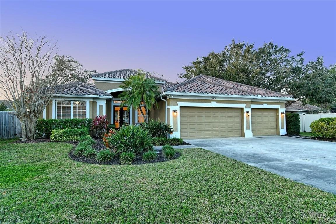 5401 Oak Grove Ct., Sarasota, FL 34233