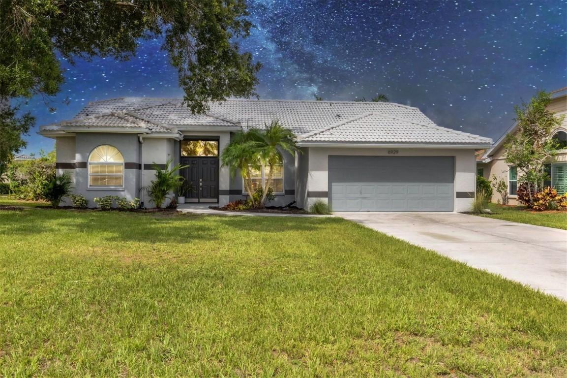 6929 Stetson Street Cir., Sarasota, FL 34243