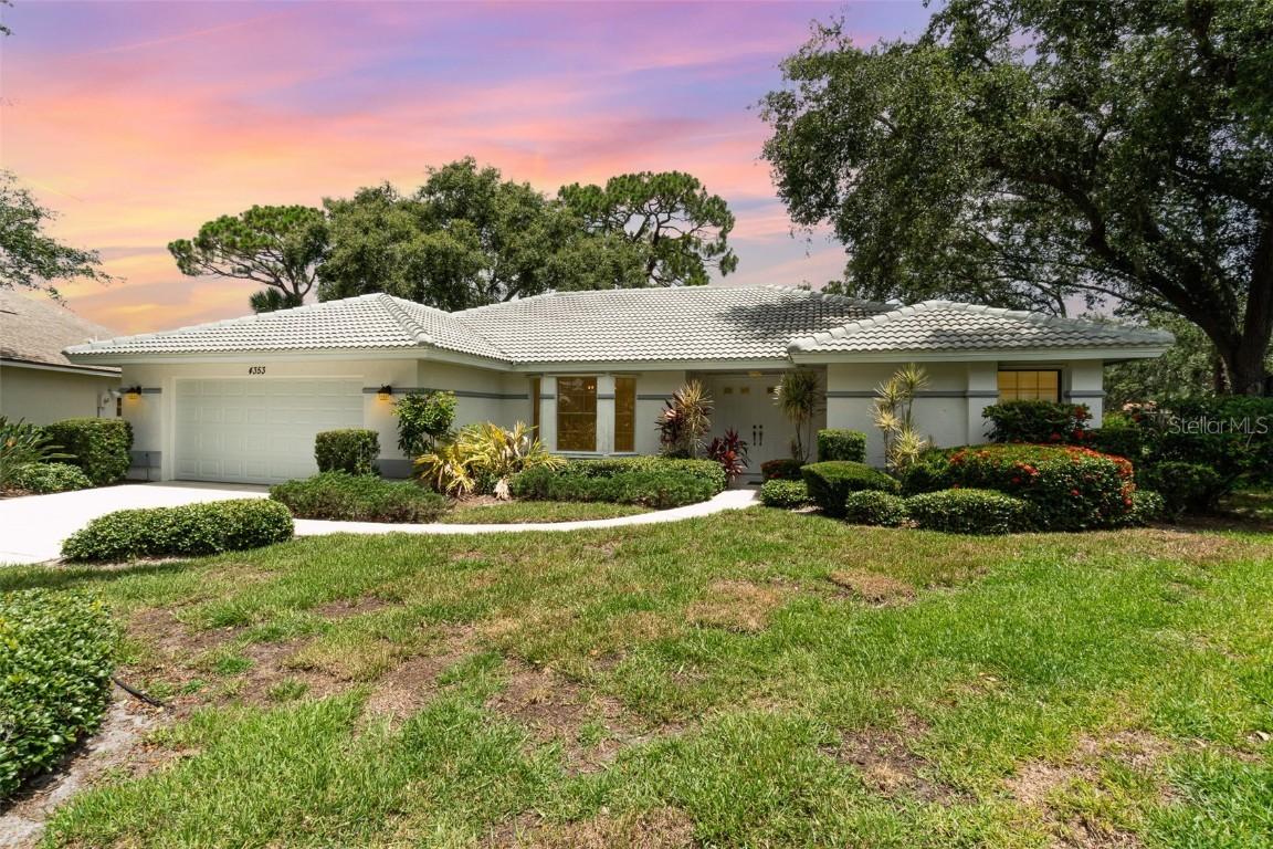 4353 Indian Point Tr., Sarasota, FL 34238