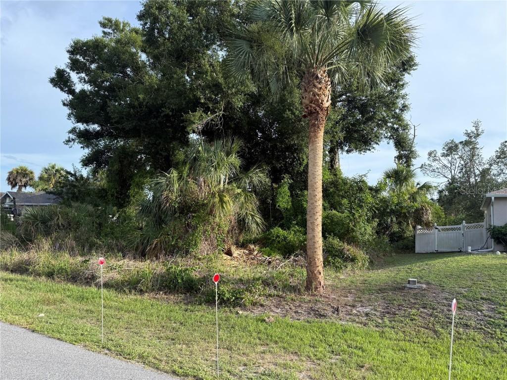 365 La Playa Ln, Port Charlotte, FL 33953