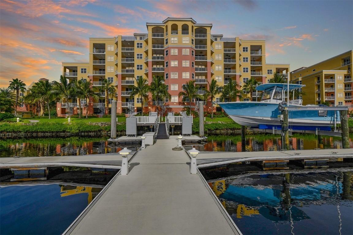 610 Riviera Dunes Way #306, Palmetto, FL 34221