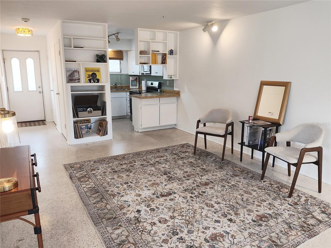 2155 Wood St. #A26, Sarasota, FL 34237