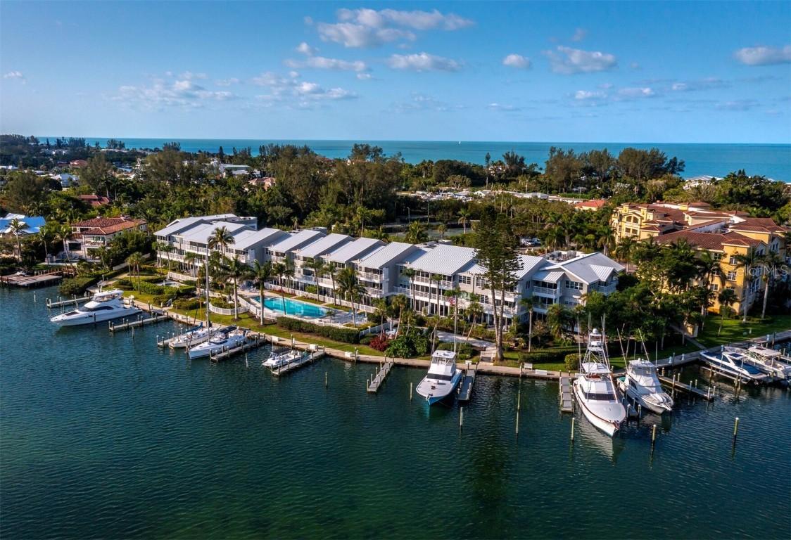 615 Dream Island Pl. #105, Longboat Key, FL 34228
