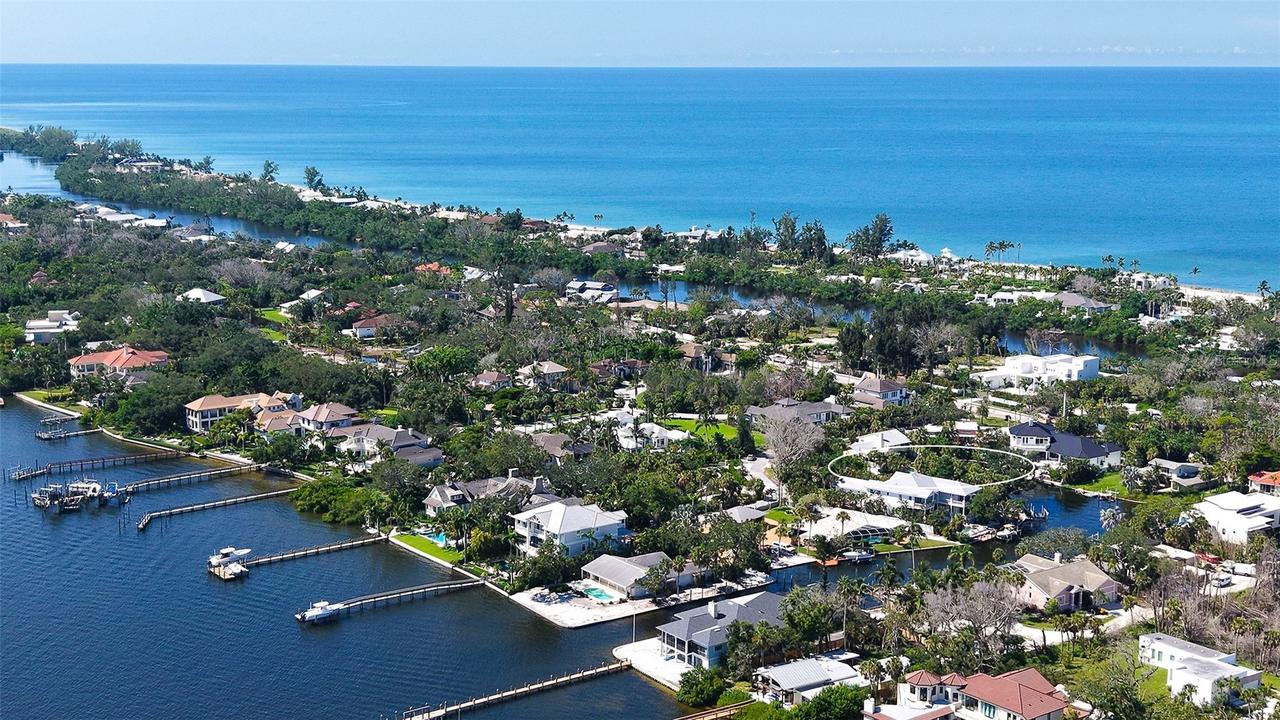 1231 Starboard Ln., Sarasota, FL 34242