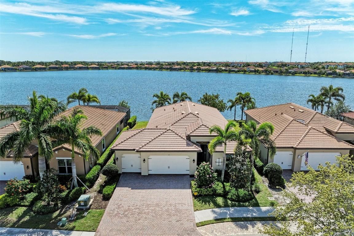 138 Toscavilla Blvd., Nokomis, FL 34275